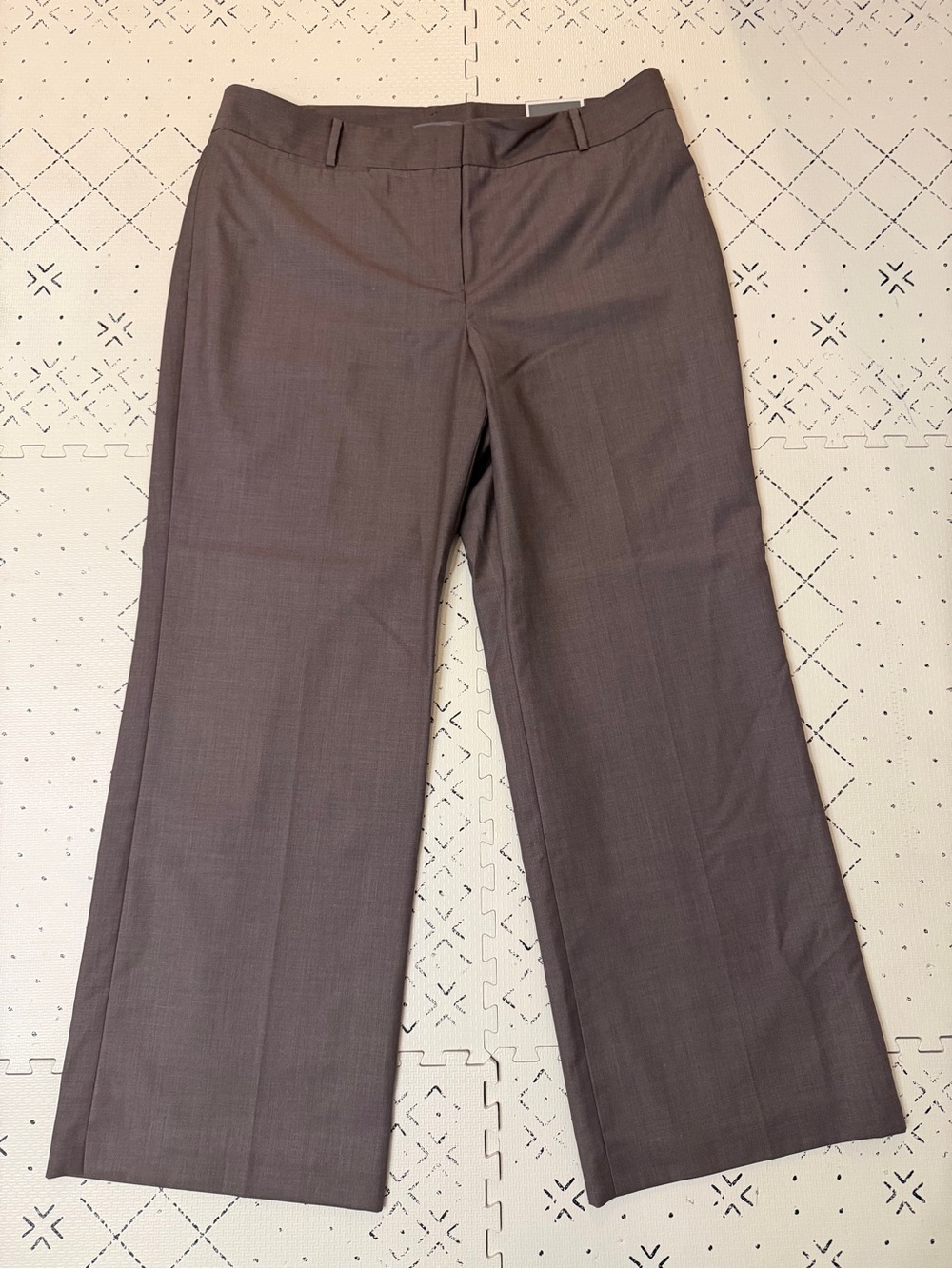 NWT Ann Taylor Signature fit trouser 18